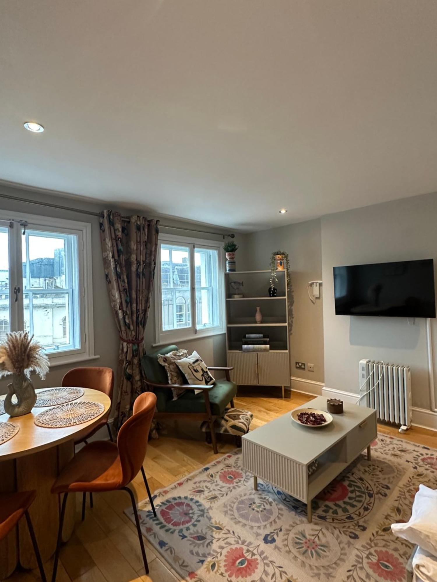 Stylish Flat Minutes From Covent Garden - West End London Kültér fotó